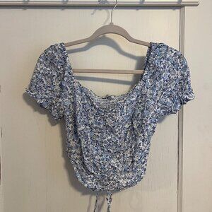 Hollister Blue and White Flower Puff Sleeve Cropped Blouse